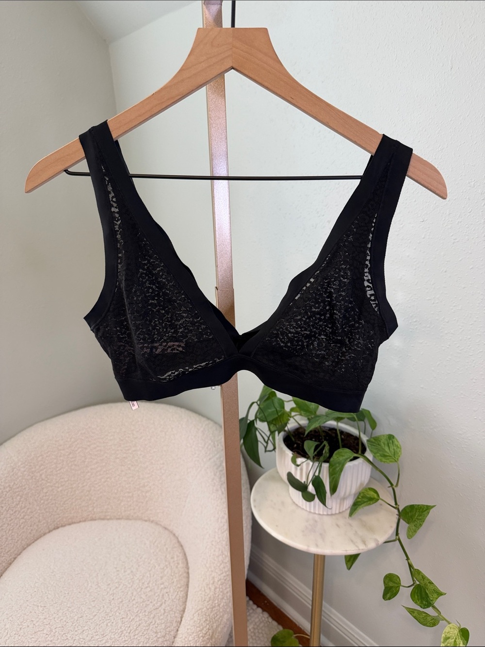 Victoria's Secret Black Lace Wireless Bralette